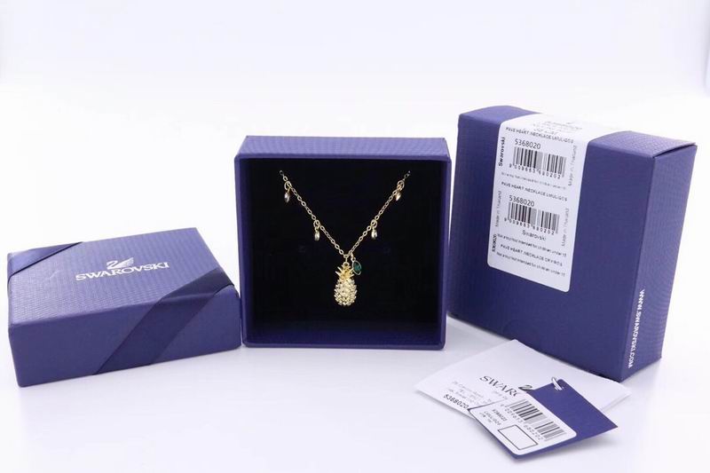 Swarovski Necklace 01lyr04